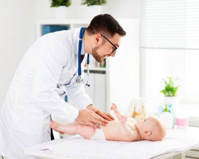 curso-auxiliar-de-pediatria-master-en-urgencias-pediatricas